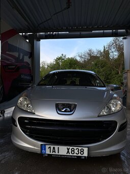 Peugeot 207 1.6 hdi, rok 2007 - 3