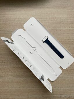 Prodám Apple Watch 7 Series, pásek 45mm, plně funkční - 3