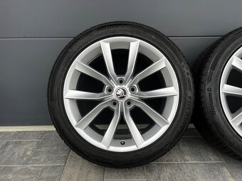 Zimní originál Škoda 235/45 r18 - 3