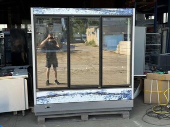 Přístěnná chladicí vitrína 187x85x200cm - 3
