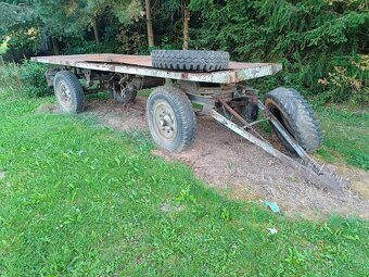 vlečka za traktor, podvozek pro včelník, umístění reklamy - 3