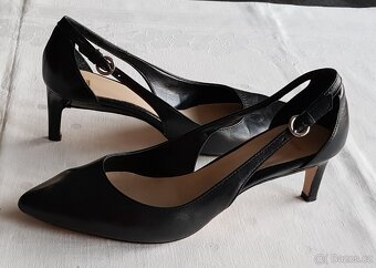 Dámské černé lodičky – značka Baťa - 3