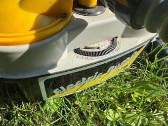 Elektrická pumpa 12V, az 3PSI na člun - 3