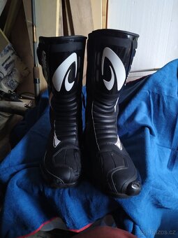 Prodám párkrát použité boty na moto - 3