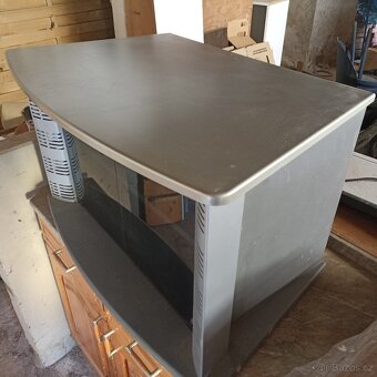 Prodám televizní stolek - SONY model - 3