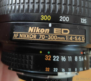objektiv NIKON - 3