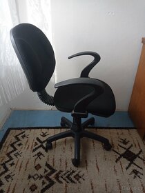 Kancelářská židle na kolečkách - 3