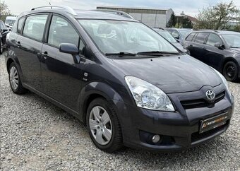 Toyota Corolla 2,2 D4-D TAŽNÉ, SERVISKA nafta manuál 100 kw - 3