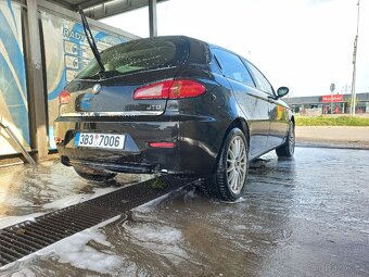 Alfa Romeo 147 2005 1.9.jtd - 3