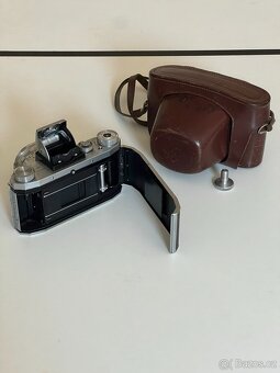 Fotoaparát Praktica FX2 + objektiv Carl Zeiss Jena Tessar 2 - 3