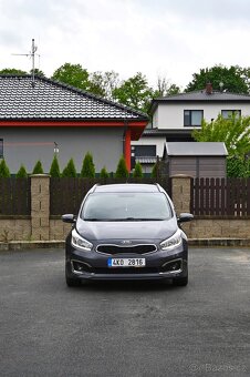 KIA ceed SW JD 1,6 GDI TOP - 3
