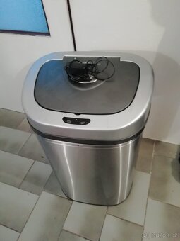 Bezdotykový nerezový elektrický koš 60l - 3