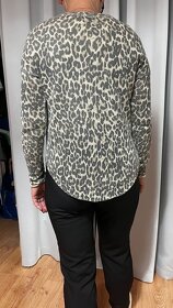 Leopardí svetr Lindex - 3
