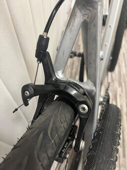 Kolo Gravel Triban RC100 - vel. M - Shimano Claris (dualy) - 3