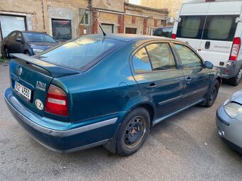 Škoda Octavia 1,6 55 kw 1997 předek facelift - 3