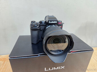 Fullframe Panasonic Lumix DC-S5 II + 20-60mm f/3.5-5.6 - 3