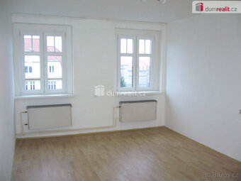 Pronájem bytu 2+1, 54m2, Revoluční náměstí, Děčín - 3
