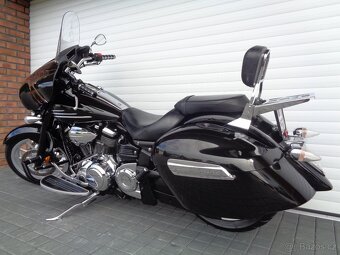 YAMAHA XV 1900 Midnight Star se štítem. 2011. - 3