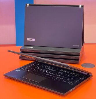 ACER travelmate 14´i5 6th 6300U,8GB DDR4,256GB SSD, záruka - 3