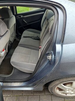 Peugeot 407 - 3