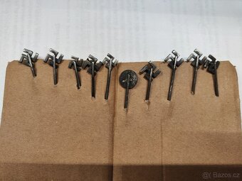 Ranné odznaky NSDAP - 10 ks, 3 druhy, Wehrmacht - 3