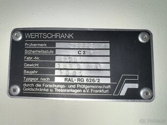 DVOUDVÉŘOVÝ TREZOR SISTEC SIW 180/2 - 3