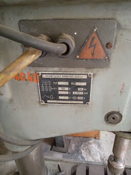 Stolní vrtačka V20A - 3