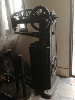 Obuvnicky šicí stroj persy III - 3