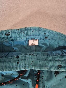 Kraťasy vel. 146 - 3