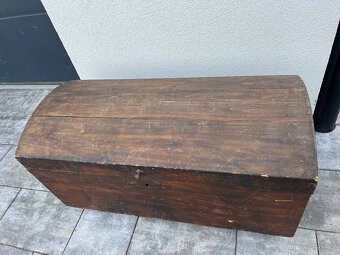 Dřevěná truhla starožitná - 3