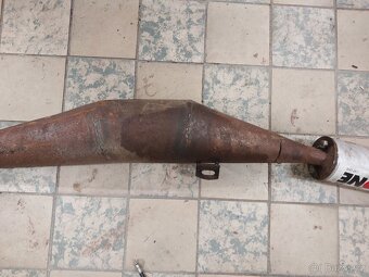 výfuk na pionyra - 3