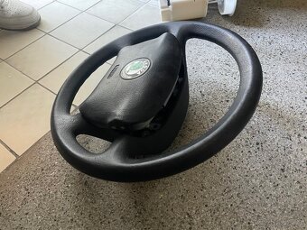 Volant z Octavie 1 - 3