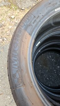 205/55R19 - 3