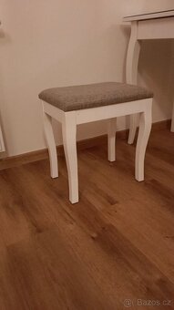 Toaletní stolek Ikea - 3