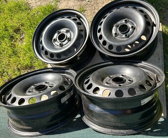 4x černé disky Škoda Octavia, VW nebo SEAT, použité - 3