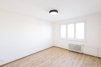 Pronájem bytu 2+1, 52 m², Praha – Chotutická - 3
