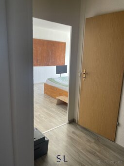 Pronájem bytu 2+1, 49 m2 - Bernstadt auf dem Eigen, Sachsen - 3