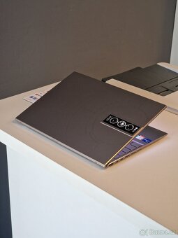 Asus Zenbook 14X OLED SPACE EDITION - 3