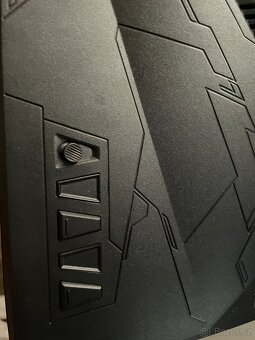 Herní zakřivený monitor TUF Gaming VG24VQ – 23,6-palcový Ful - 3