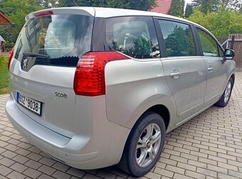 Peugeot 5008 1.6Hdi 82kw rok 10/2012 - 3