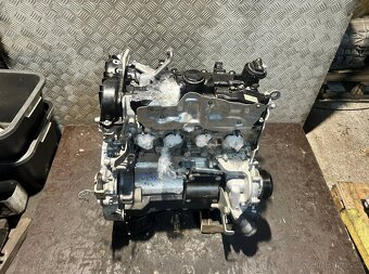 Mercedes W213 2.0CDI motor OM 654920 - 3