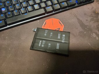 REALME GT 2 PRO na díly - 3