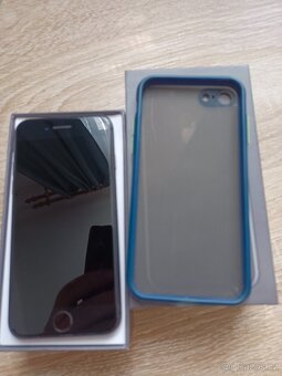 Prodám telefon iPhone 8 64gb v krásném stavu jak nový - 3