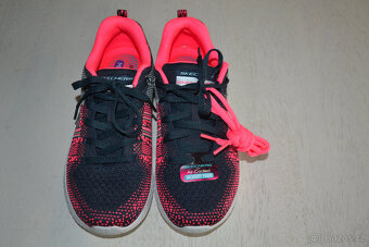 Nové tenisky, botasky zn. Skechers vel. 36 - 3