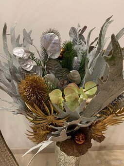 Vánoční květinová dekorace - 3