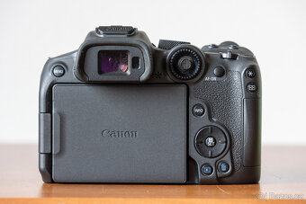 CANON R7 - iba 4000 snímkov - 3
