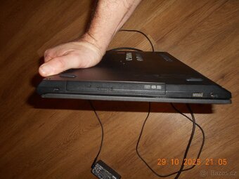 Notebook Lenovo E50- i5, 4GB RAM, 320GB HDD, GK 5500, DVDRW - 3