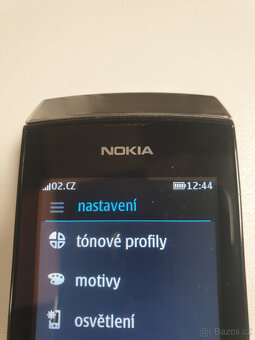 Nokia Asha 306 - 3