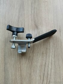 Stahovák stěračů - 3