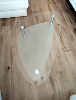 skleněný konferenční stolek - 3